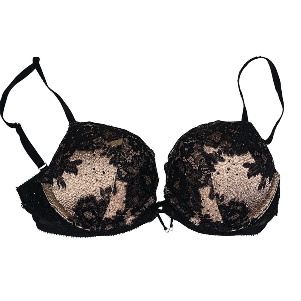 Victoria’s Secret Bombshell Plunge Bra 32C